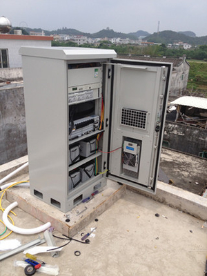 China Outdoor Telecom Cabinet, IP55, with Air Conditioner or Heat Exchanger, Batteries, UPS supplier