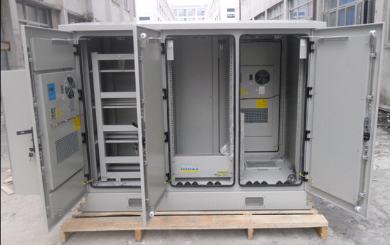 China Three Compartment Outdoor Telecom Cabinet, For Installing Batteries and Telecom Equipment supplier