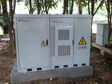 China Outdoor Telecom Cabinet, Made of Aluminum,with Three Compartment (MDF, Equipment, Battery) supplier