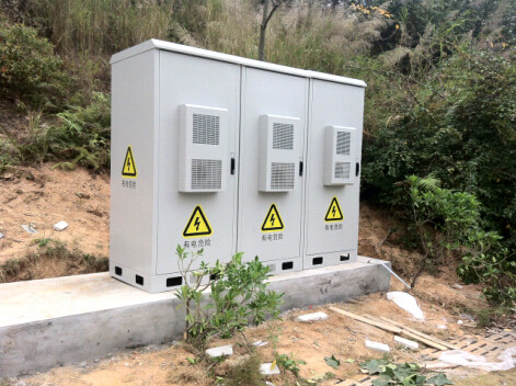 China IP55 Outdoor Integrated Telecom Cabinet, Enclosure, Rack, Shelter, With Cooling Solutions supplier