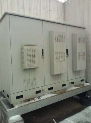 China Custom Designed IP55 Outdoor Telecom Cabinet With Air Conditioner Or Heat Exchanger supplier