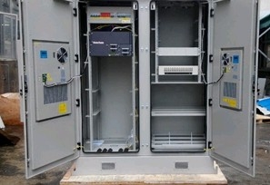 IP55 Outdoor Telecom Cabinet, With Air Conditioner and Heat Exchanger, Sensors, PDU supplier